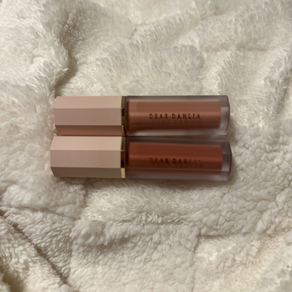 Brown and Tan Blush Makeup Set